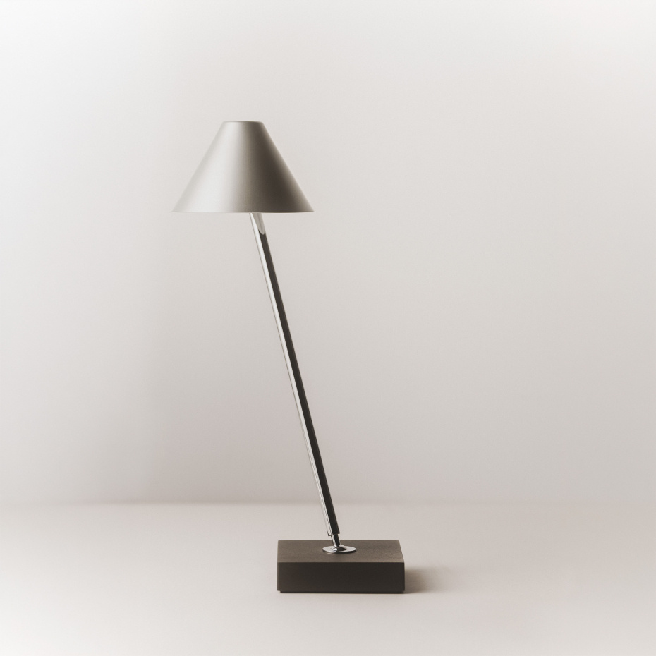 Gira Mini Bordslampa Black Anodized Aluminum