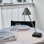 Gira Mini Bordslampa Natural Anodized Aluminum Gira Mini Bordslampa Natural Anodized Aluminum
