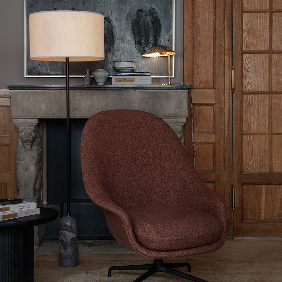 5321 Bordslampa Polished Brass/Lacquered Rattan