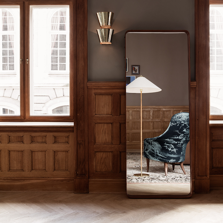 9464 Vägglampa Polished Brass