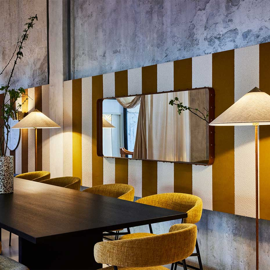 9602 Golvlampa Polished Brass/Canvas