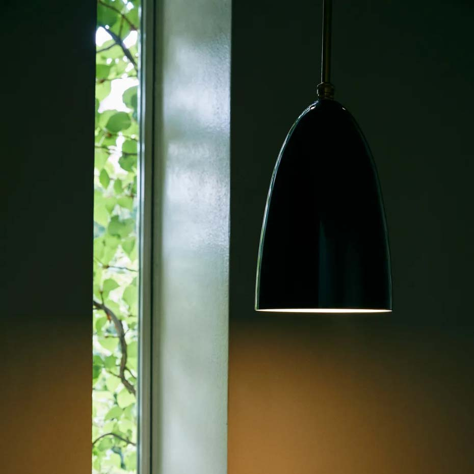 Gräshoppa Pendel Black Semi Matt