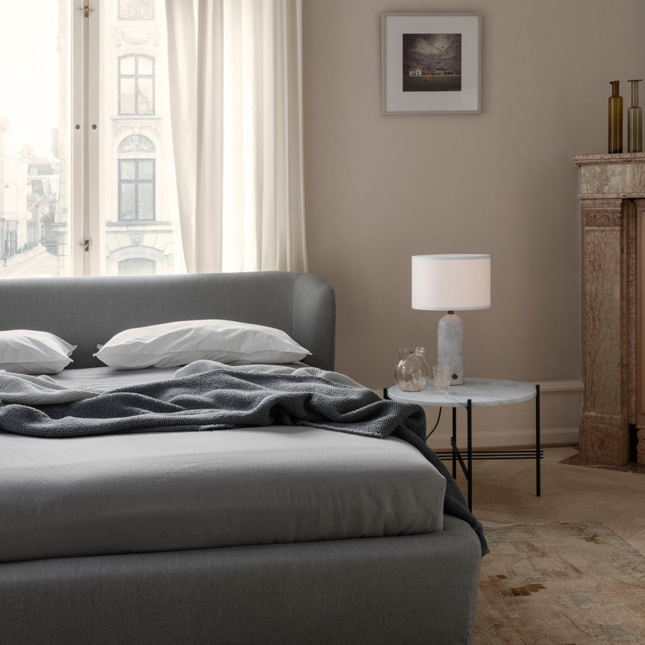 Gravity Bordslampa Large White Marble/White