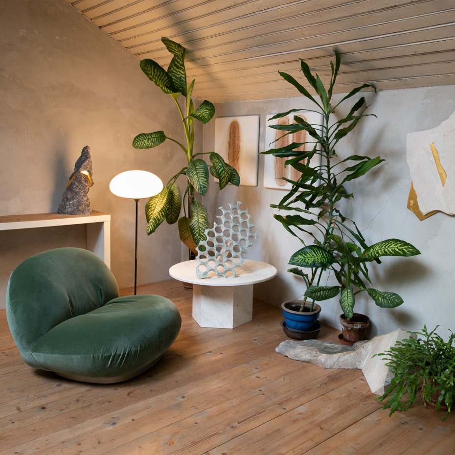 Stemlite Golvlampa H110 Black Red