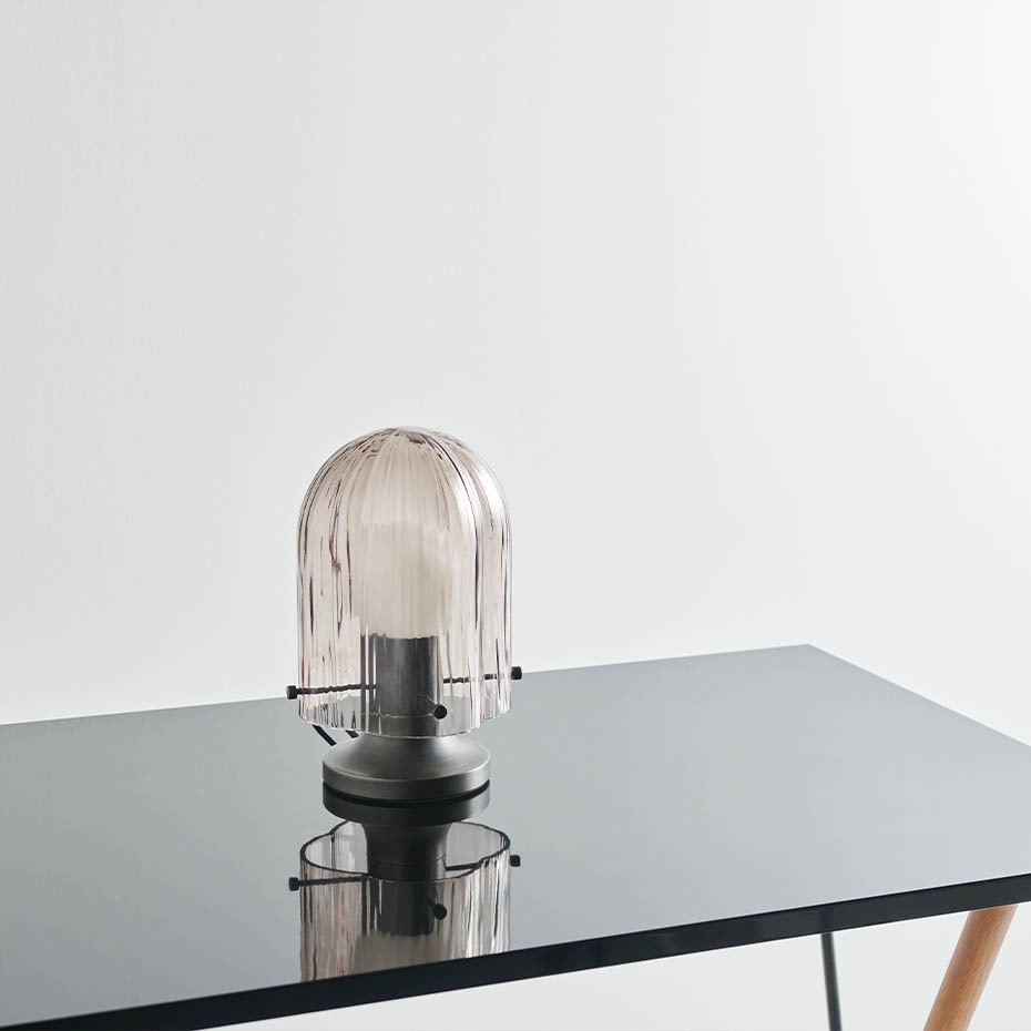 Seine Bordslampa Antique Brass/Smoke