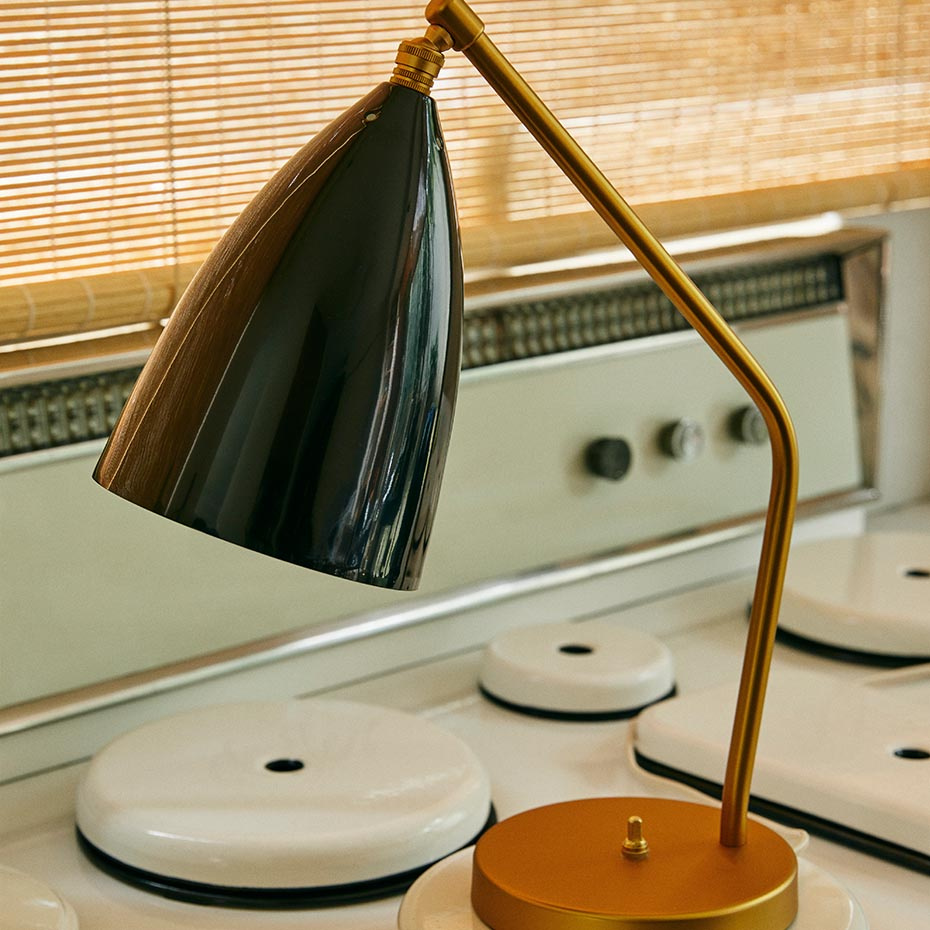 Gräshoppa Bordslampa Black Glossy