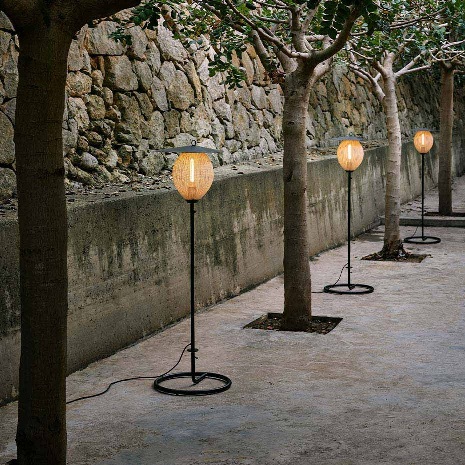 Satellite Outdoor Golvlampa Cream White Semi Matt