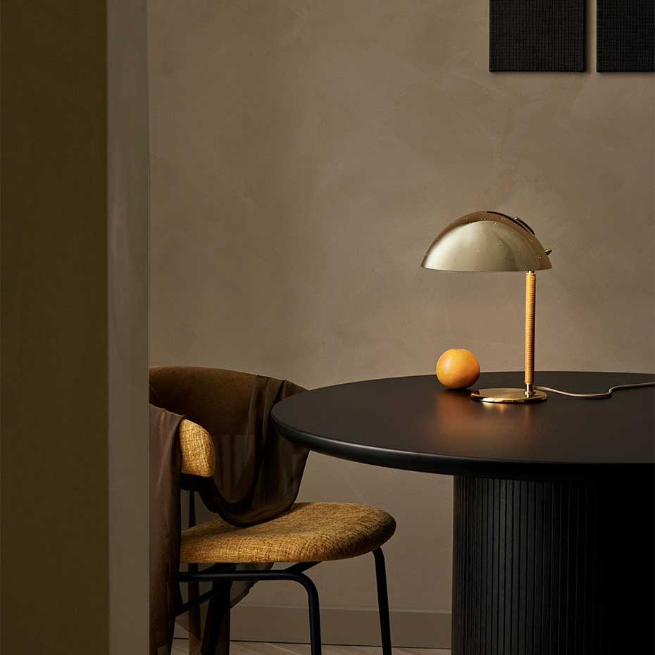 9209 Table Lamp Polished Brass/Lacquered Rattan