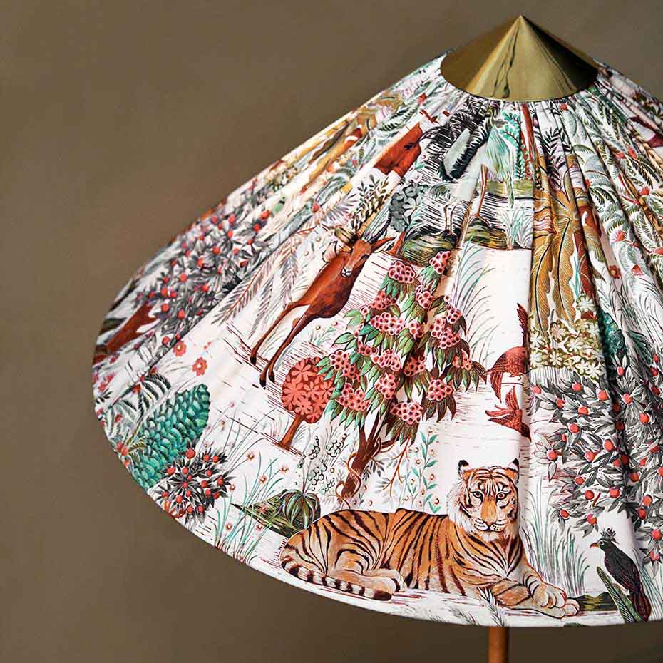 9602 Golvlampa Polished Brass X Pierre Frey Special Edition