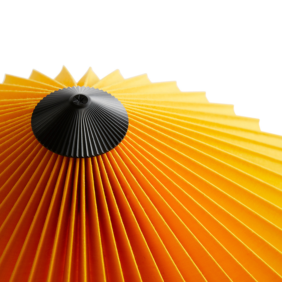 Matin Bordslampa 300 Polished Brass/Lavender