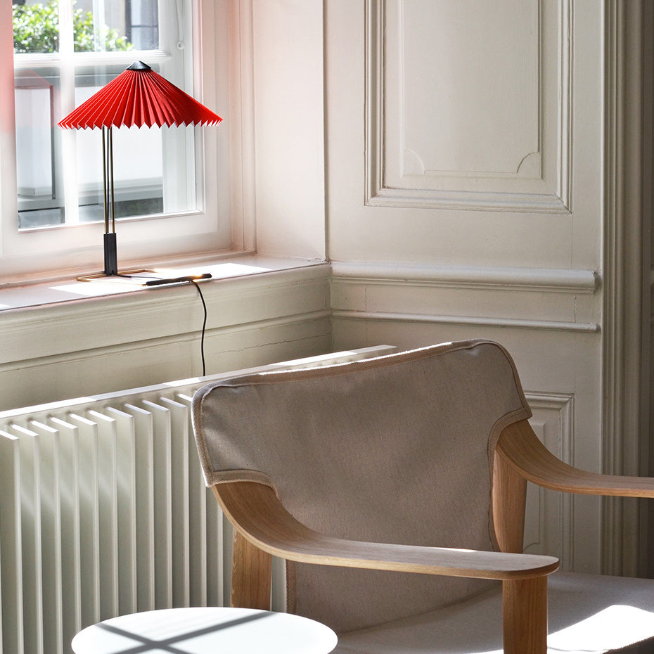 Matin Bordslampa 300 Polished Brass/Peach
