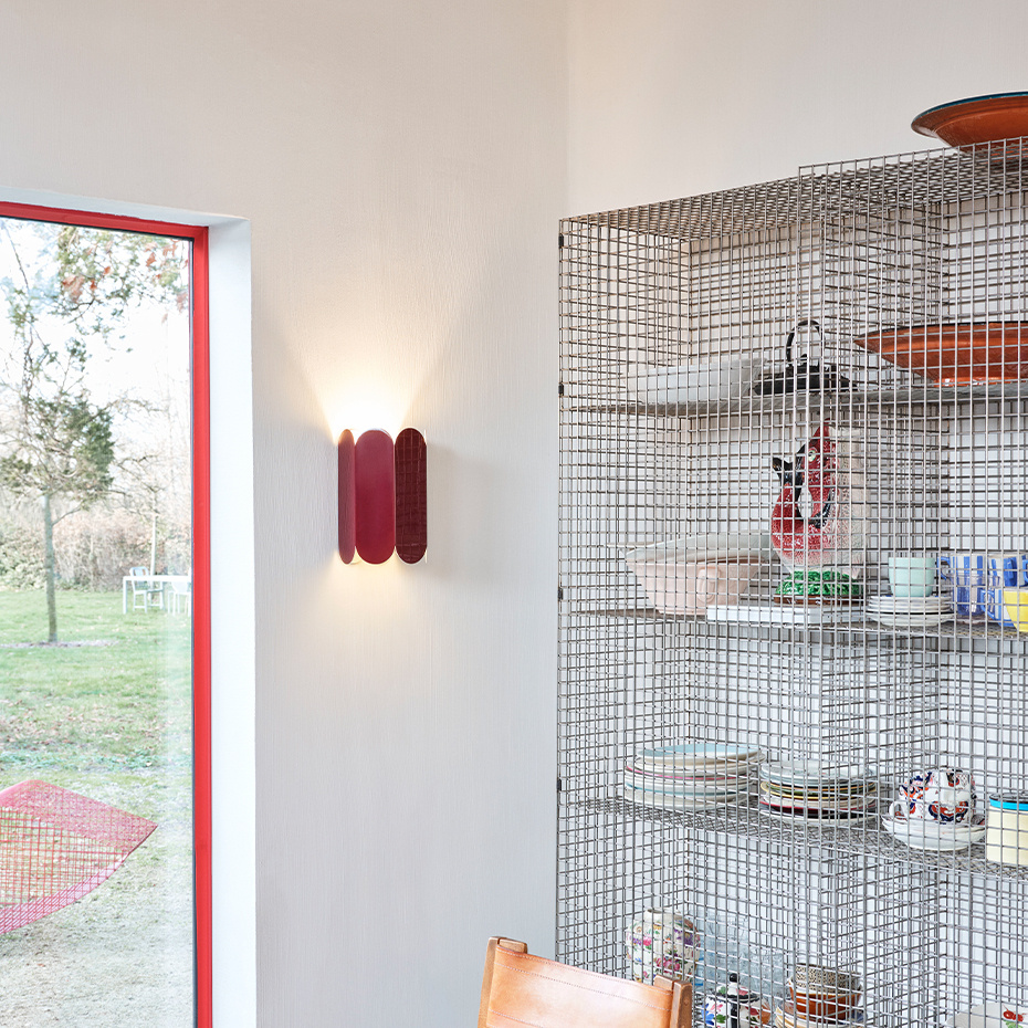 Arcs Vägglampa Switch Auburn Red