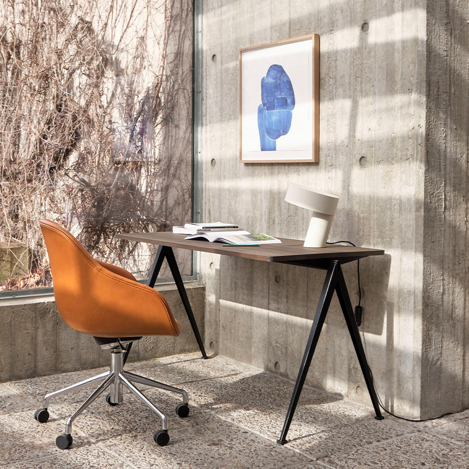 Slant Bordslampa White