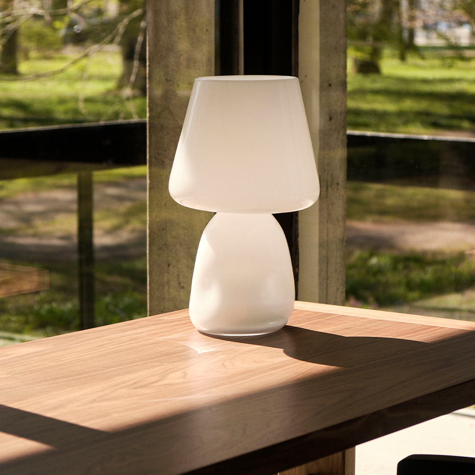 Apollo Bordslampa White Opal Glass
