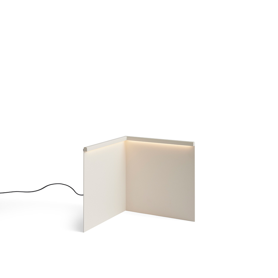 LBM Corner Bordslampa Cream White