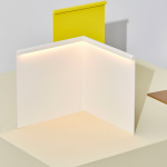 LBM Corner Bordslampa Cream White