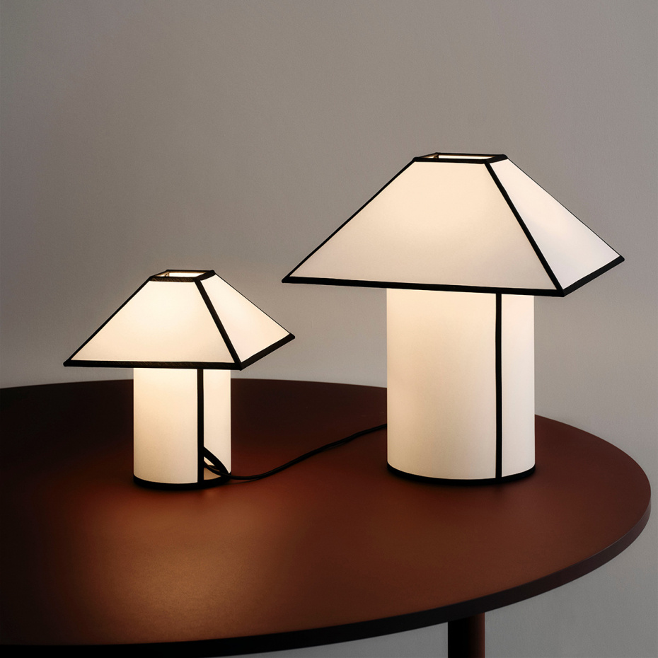 Ava Pyramid Bordslampa 290 White
