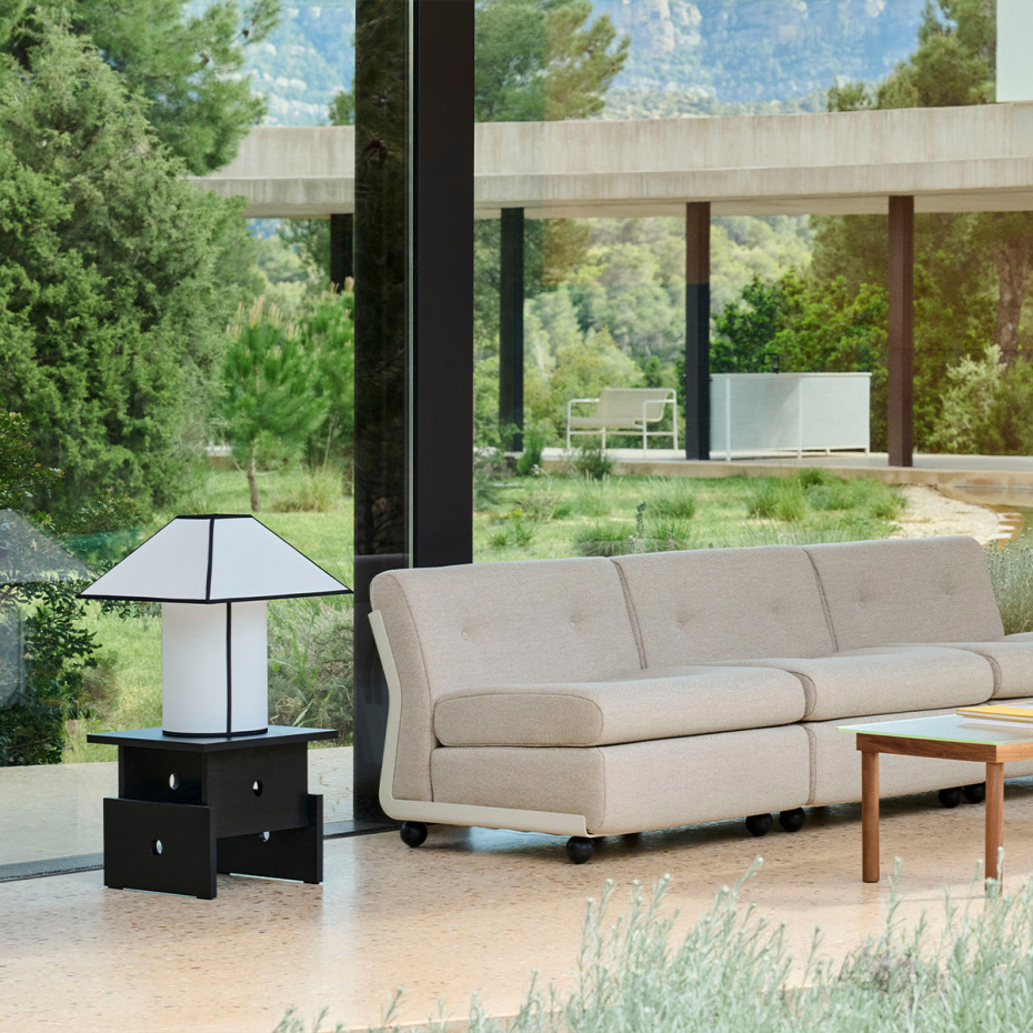 Ava Pyramid Bordslampa 450 White
