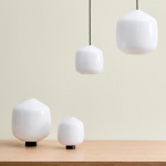 Aspekt Buoy Glass Bordslampa 300 Soft Black Cord Set Aspekt Buoy Glass Bordslampa 300 Soft Black Cord Set