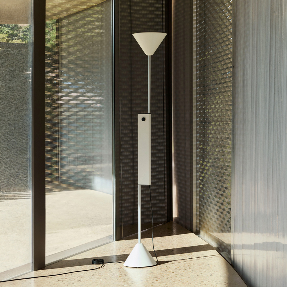 Twist Golvlampa Cream White