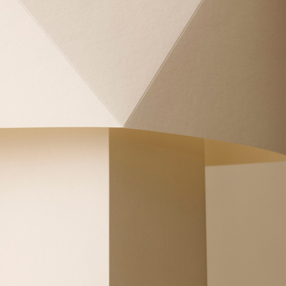 Aplat Bordslampa 660 White