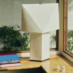 Aplat Bordslampa 660 White Aplat Bordslampa 660 White