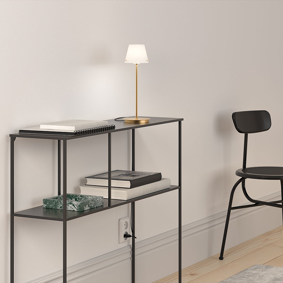 Gil Bordslampa Svart/Opalglas