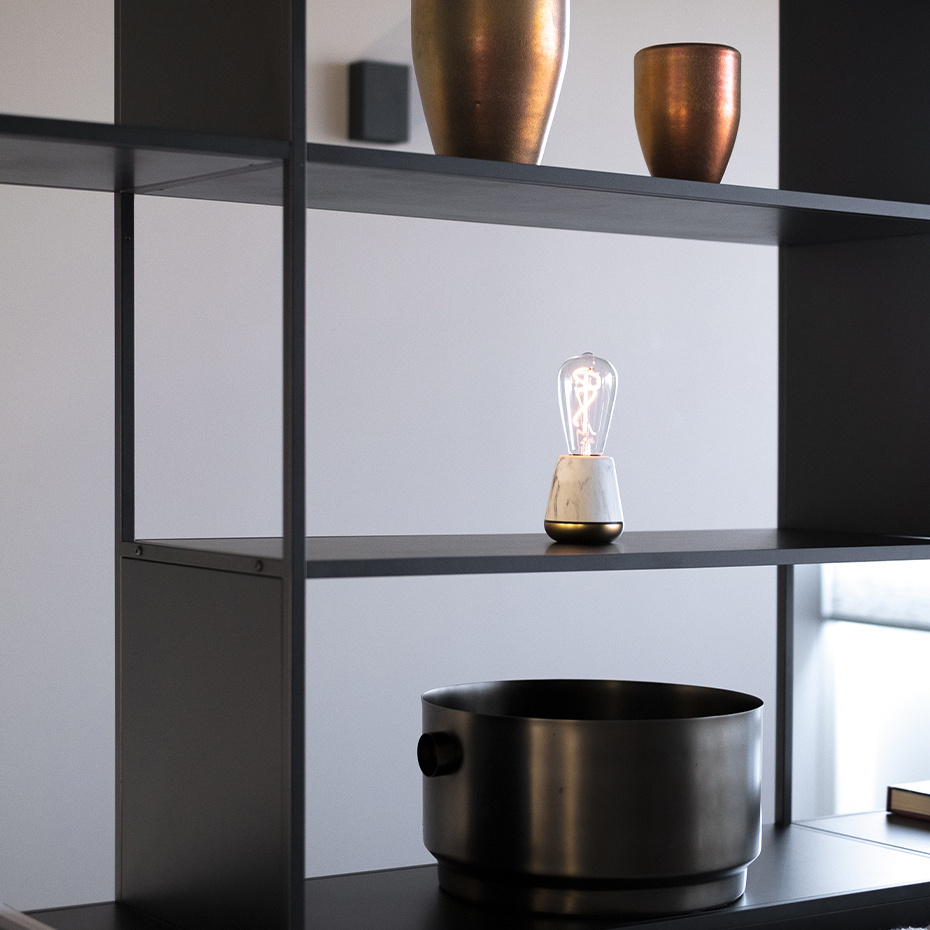 Humble One Portable Bordslampa White Marble