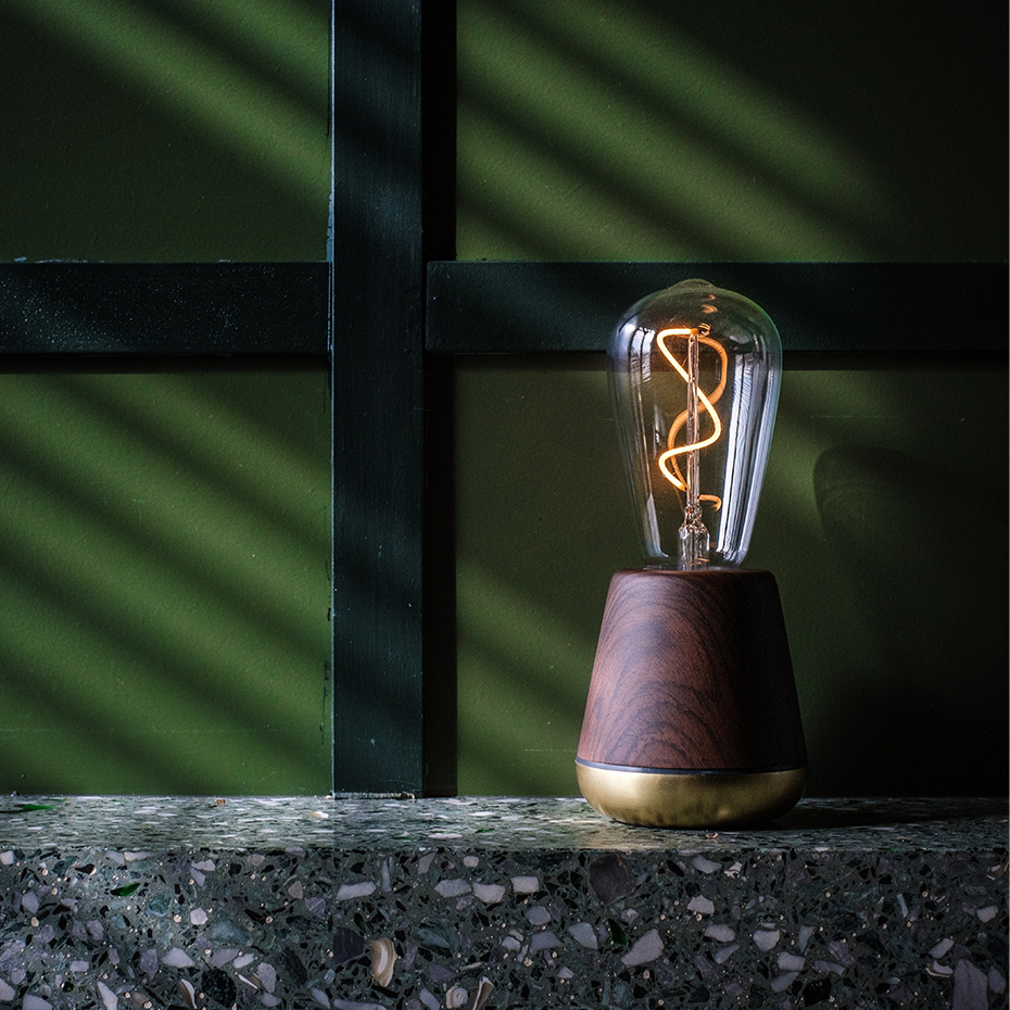 Humble One Portable Bordslampa Walnut