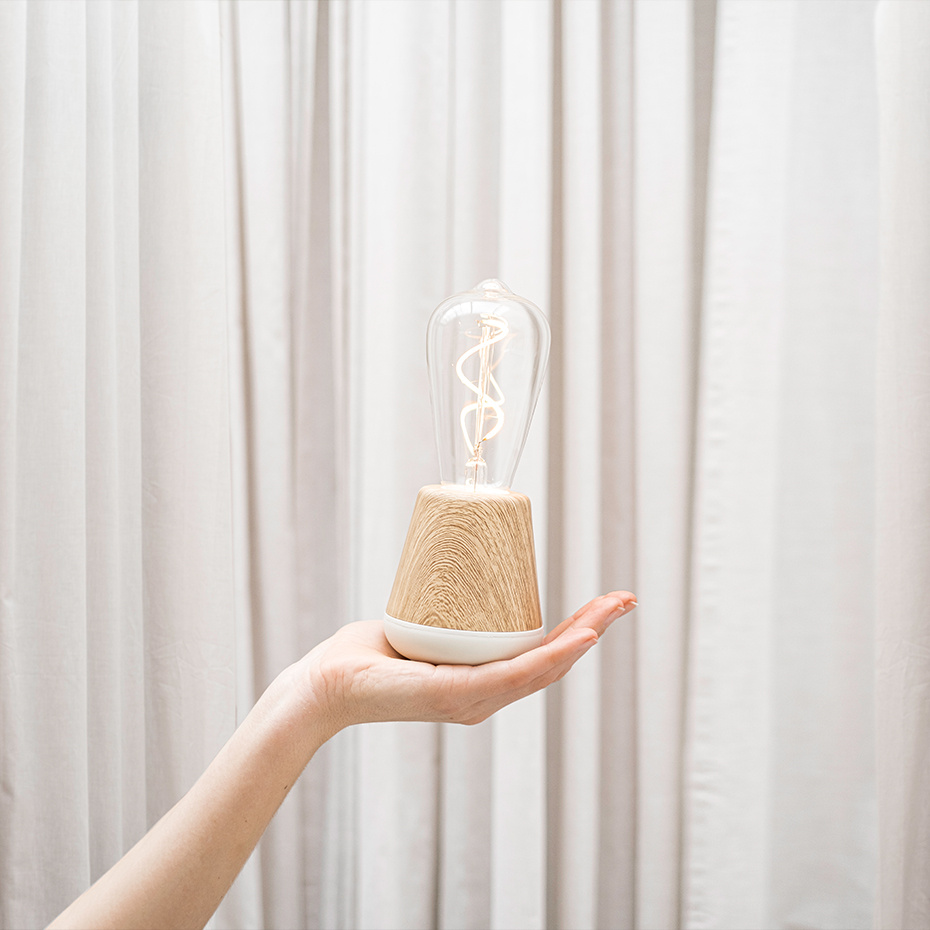 Humble One Portable Bordslampa Oak