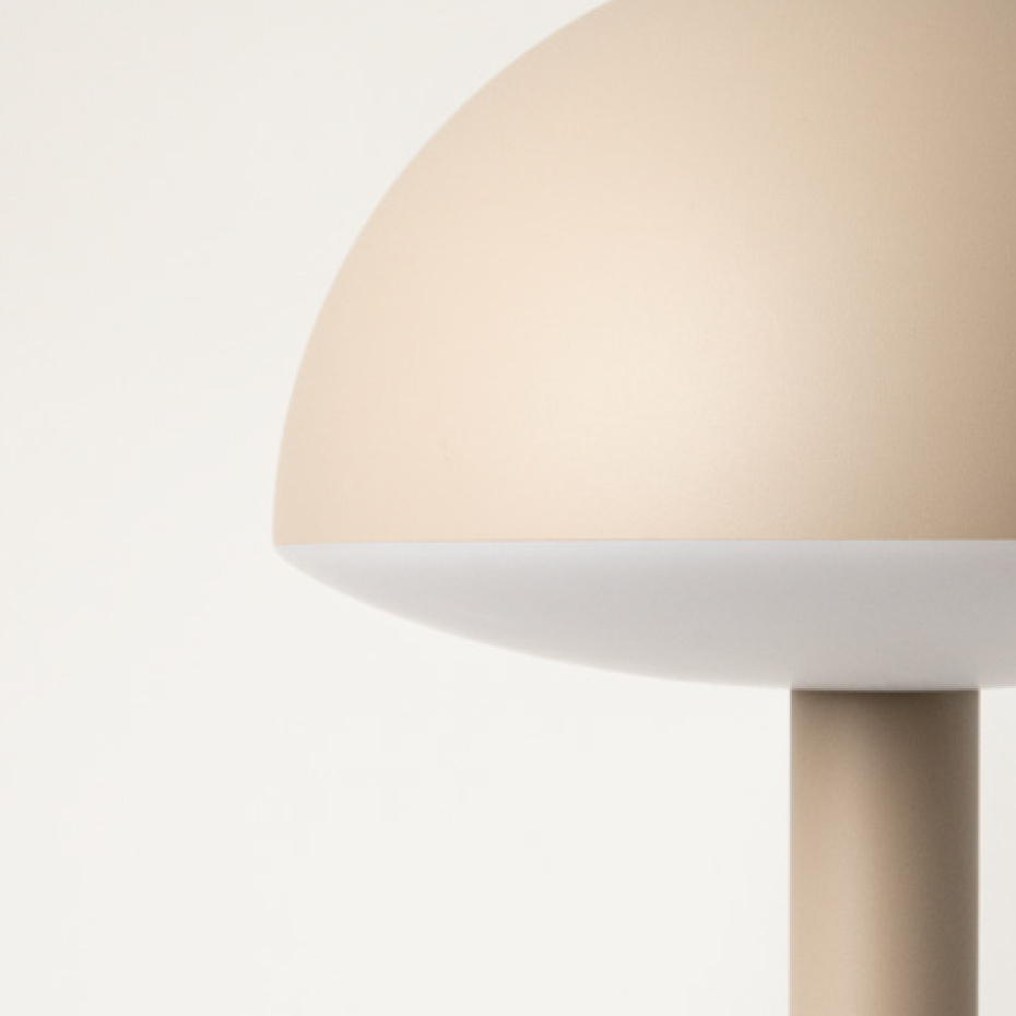 Humble Bug Portable Bordslampa Gold