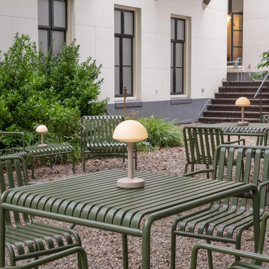 Humble Bug Portable Bordslampa Beige/Frosted