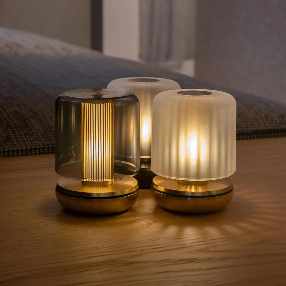 Humble Firefly Portable Bordslampa Gold/Frosted