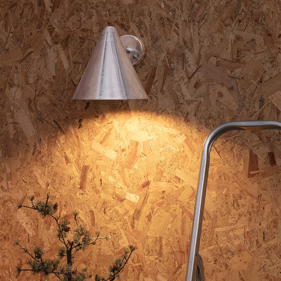 Tratten Vägglampa Varmförzinkat Stål