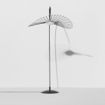 Vertigo Nova Golvlampa Ø110cm Black Vertigo Nova Golvlampa Ø110cm Black