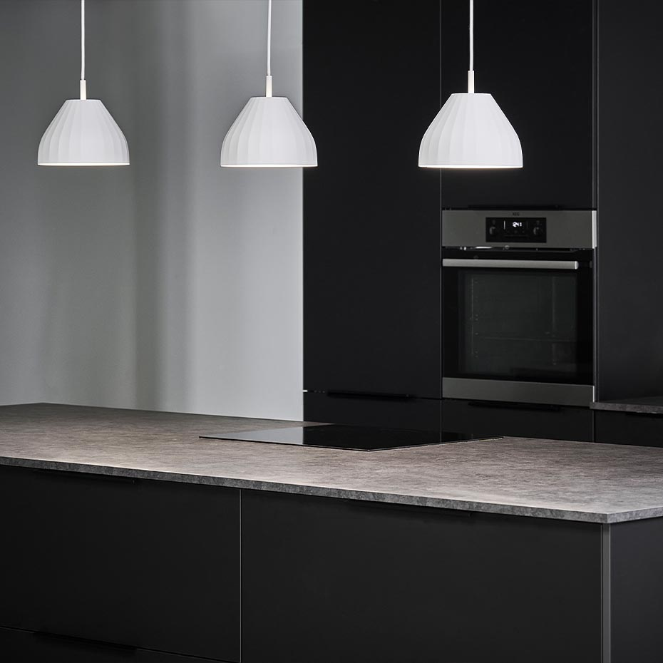 Facet Pendel Ø24cm White