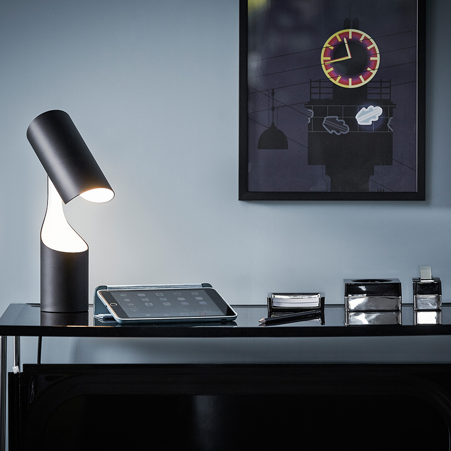 Mutatio Bordslampa Black