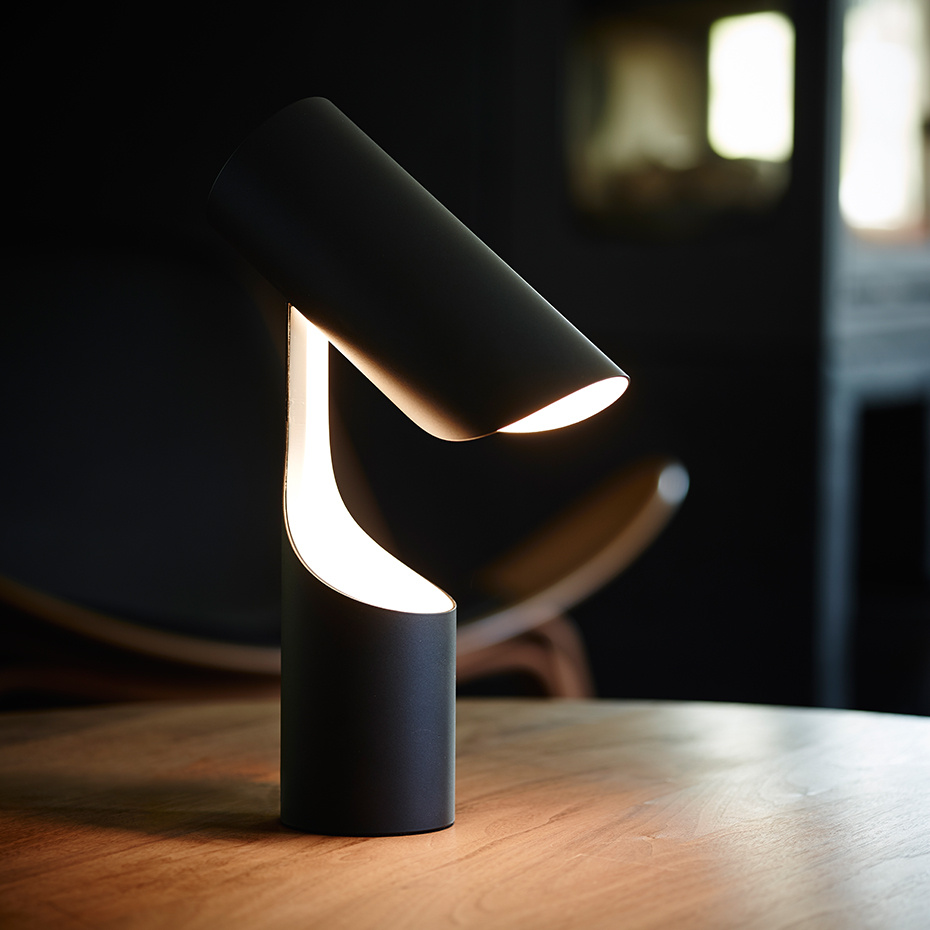 Mutatio Bordslampa Black