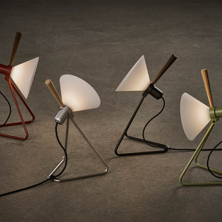 Spot 356 Bordslampa/Vägglampa Oxide Red