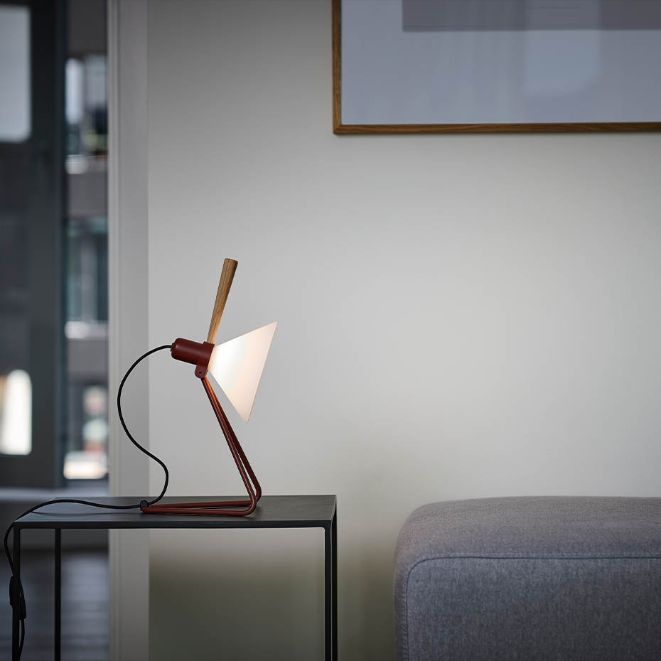 Spot 356 Bordslampa/Vägglampa Oxide Red