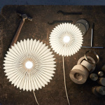 Le Klint 375 Bordslampa X-Small Light Oak/Brass Le Klint 375 Bordslampa X-Small Light Oak/Brass