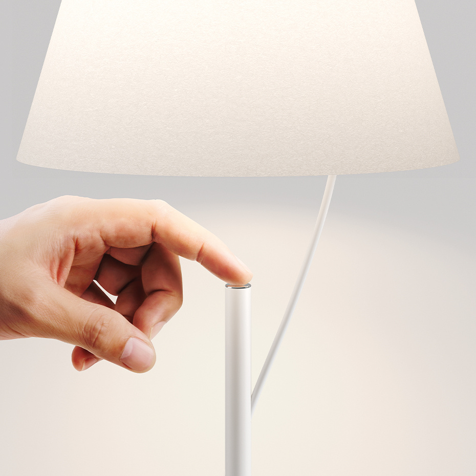 Hover Golvlampa Matt White