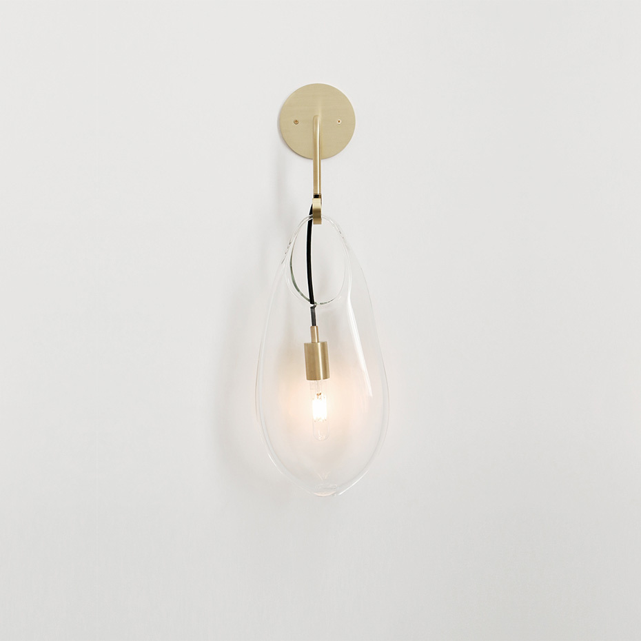 Hold 18 Vägglampa Brushed Brass/Clear