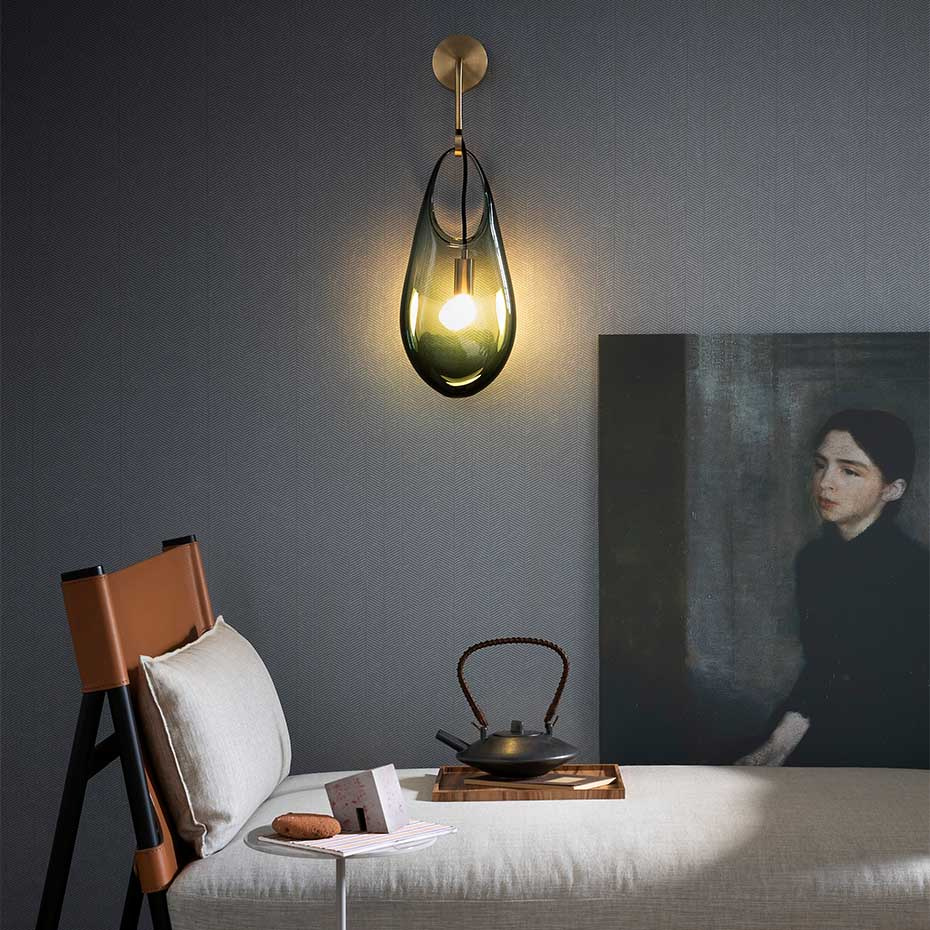 Hold 18 Vägglampa Brushed Brass/Smoke