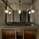 Stem 1X Pendel 180mm Sphere Brushed Brass/White Dipped Stem 1X Pendel 180mm Sphere Brushed Brass/White Dipped