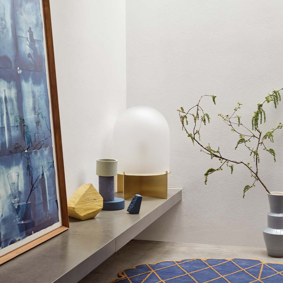 Dome Golvlampa Brushed Brass/White Frosted