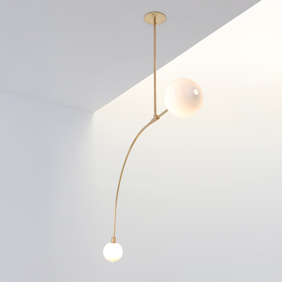 Balance 1.0 Pendel Brushed Brass/White Dipped