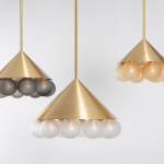 Peak 8 Ljuskrona Brushed Brass/Neutral Gray Textured Peak 8 Ljuskrona Brushed Brass/Neutral Gray Textured