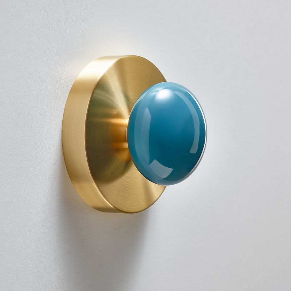 Dot 1X Taklampa/Vägglampa Brushed Brass/New Blue