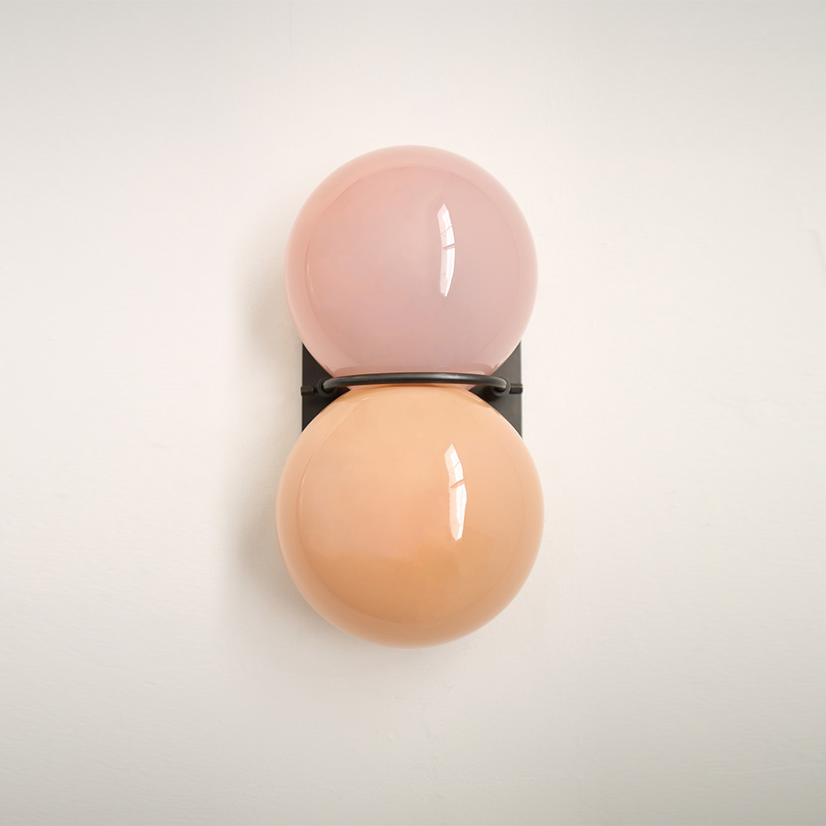 Twin 1.0 Vägglampa Dark Oxidized/Apricot/Flamingo